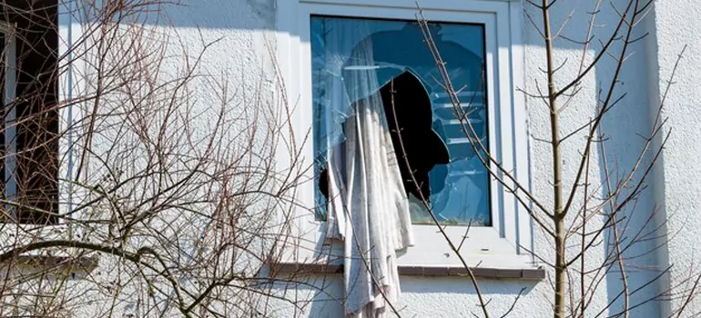 Storm Window Installation Contractors in Pickering, Ontario