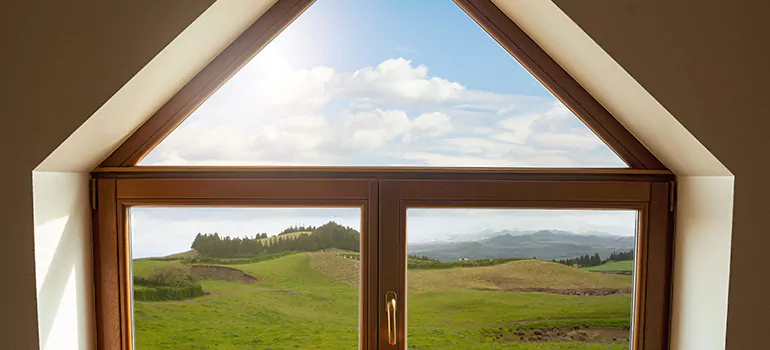Trapezoid Window Maintenance in Claremount, Ontario